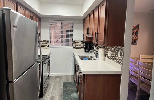 Lake Biltmore Village Condo | Remodeled 3-bedroom condo in N Phoenix on a small lake