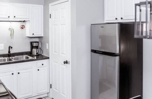 Downtown Columbus Apartment | Renovated Central C❤German Village/Children's Hospital