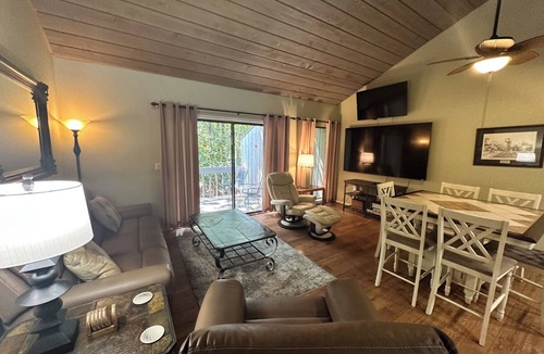 Fairfield Glade Villa | 🌄Resort Vacations at Fairfield Glade TN Spacious Remodeled Villa just steps from golf course!