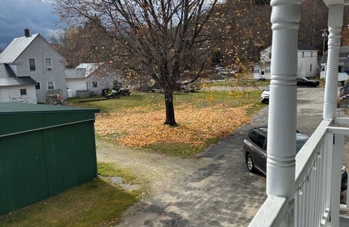 Berlin Apartment | Ride, Sleep, Repeat ! Cozy, 2 bedroom apartment near Jerico Mountain trails!