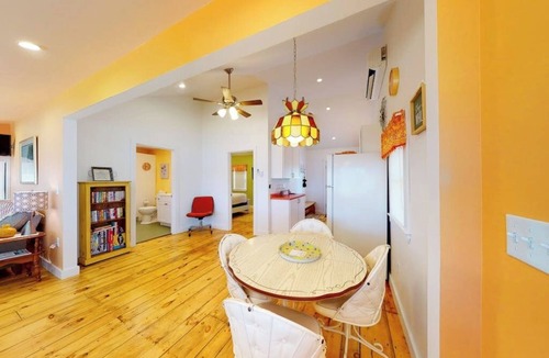 Cushing Cabin | Rising Tide Cottage- Waterfront home on St. George River with private beach & deck - near festivals
