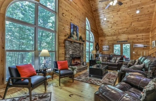 Ellijay House | River Resort Retreat Hot Tub & Game Room Pets