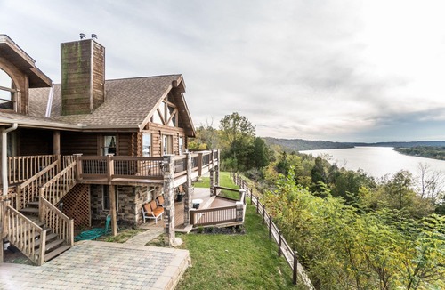 Union Cabin | Riverview Log Cabin Lodge Near Creation Museum & Arc Encounter