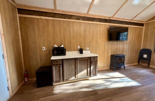 Tok Cabin | Roberts Lodge in Tok, Alaska