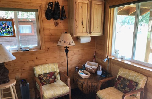 Fairbanks North Star Borough Cabin | Romantic Alaskan Getaway ! Cozy Aurora Log Cabin at Hot Springs near Fairbanks
