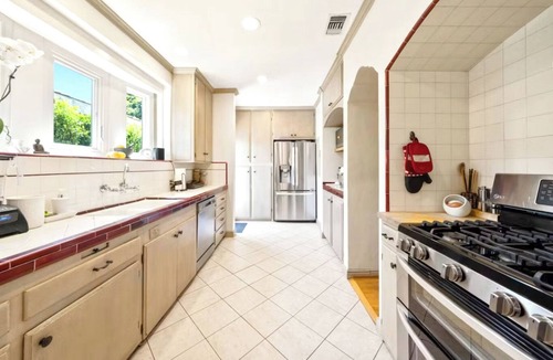 Pico - Robertson House | Romantic Spanish Oasis in the Heart of Los Angeles!