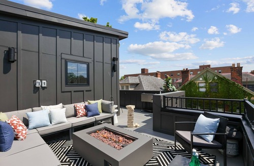 Franklin Park House | Rooftop Deck, Hot Tub, Speakeasy, Columbus Luxury