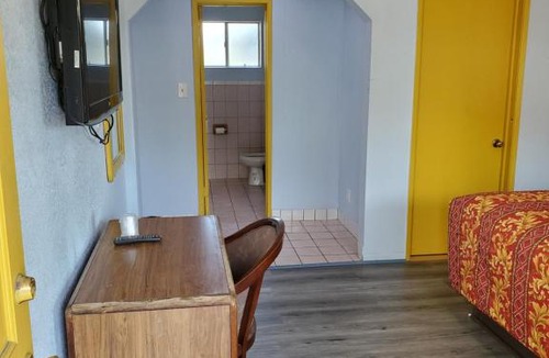 Compton Hotel | Rose motel