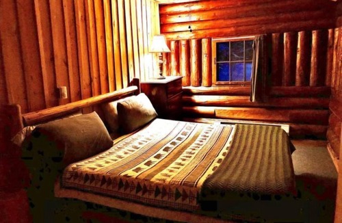 Lisbon House | Rustic Log Cabin #4 - “Brookside”