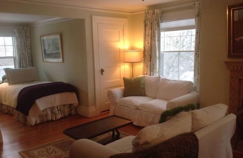 Phippsburg Bed & Breakfast | "SABINO" 1 Bdrm Suite