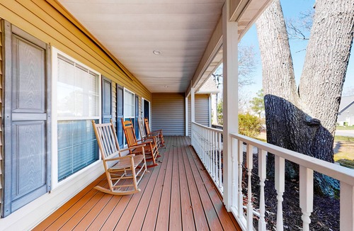Bethany Beach House | Salt Pond haven with WiFi, sunroom, deck, fireplace & paid-access pool & tennis