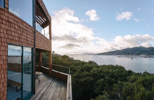 Strawberry House | San Francisco Marin Waterfront Architectural Stunner