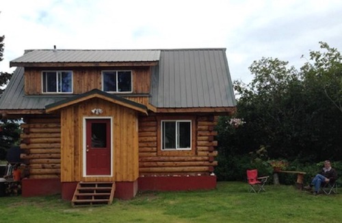 Homer Cottage | SANDPIPER COTTAGE PEACEFUL & CENTRAL, IN OLD TOWN HOMER