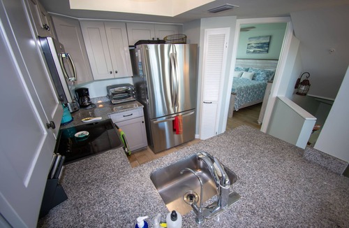 Safety Harbor Club Condo | SANDY TUNDRA TOWNHOUSE, WATER-VIEWS, BOAT SLIP, PRIVATE BEACH, CLUB ACCESS