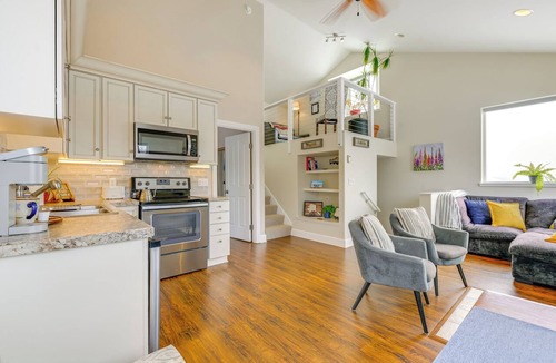 Homer Apartment | Scenic & Cozy 'Sweet Northern Comfort' in Homer!