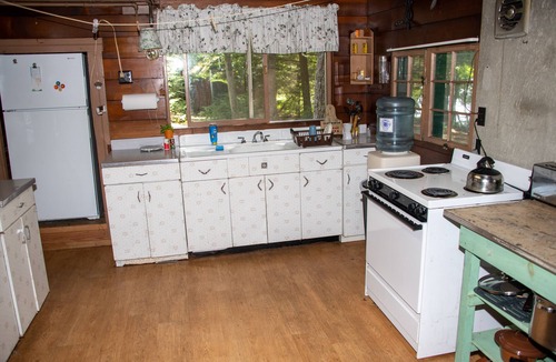 Kents Hill Cabin | Secluded Lakefront Cabin in the heart of Kennebec County