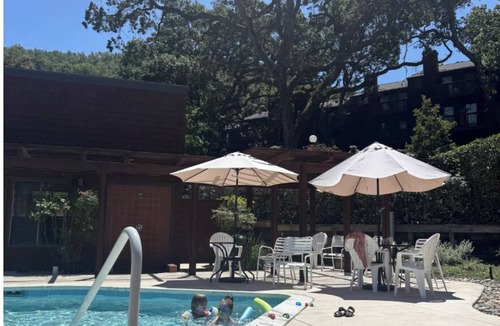 Novato House | Serene 3 br townhome with pool/Hot Tub in Novato