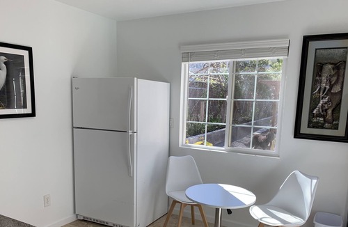 Castro Valley Cottage | Serene & Bright 1 Bedroom Cottage/Garden Views/Free Parking/Free Laundry