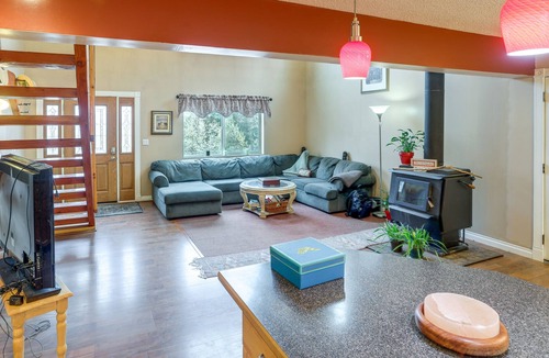 Fairbanks House | Serene Fairbanks Vacation Rental: 9 Mi to Downtown