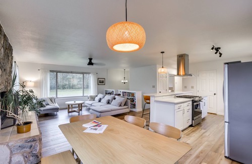 Palmer House | Serene Palmer Home: Walk to Downtown & Riverfront!