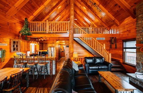 Logan Cabin | Serenity Now | Hocking Hills, Covered Hot Tub