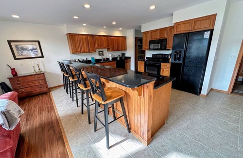 Carroll House | SH1 Spacious Bretton Woods Retreat with AC, Stunning Views and attached garage
