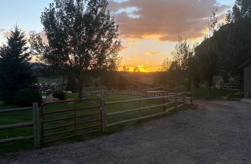 Grover House | Shepherds Camp Wagon Near Capitol Reef National Park