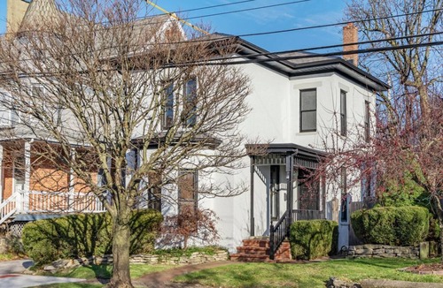 Italian Village House | Short North Clubhouse w/Hot Tub! Free Parking!