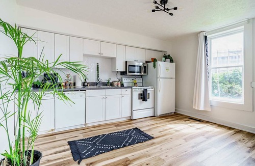 Italian Village House | Short North/Downtown | Steps to High St | Walk to Convention Ctr | 5.8K+ Reviews