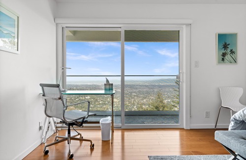 Saratoga House | Silicon Valley Executive Retreat with Stunning Views