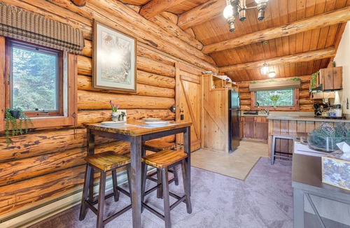 Diamond Ridge Cabin | Ski, Hike & Snowshoe: Homer Getaway w/Fire Pit