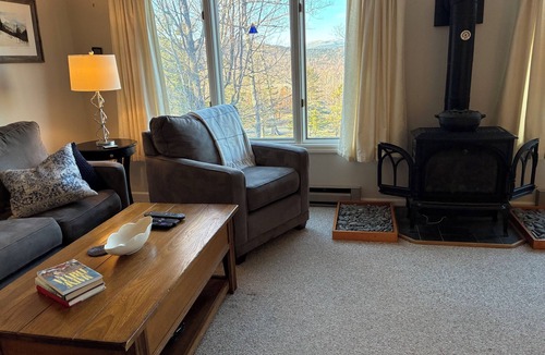 Carrabassett Valley Condo | Ski in Ski out 4-bedroom condo at Sugarloaf