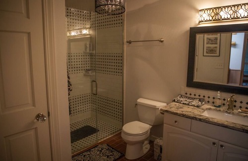 Rabbit Creek Apartment | South Anchorage getaway with indoor gym!