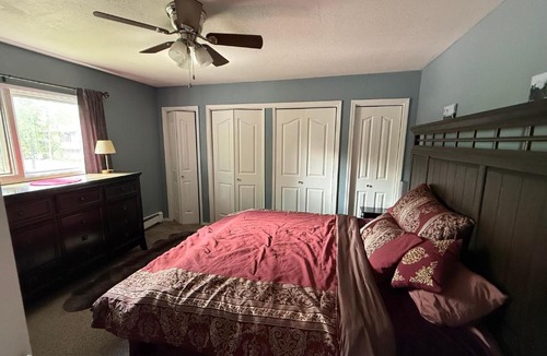Bayshore - Klatt House | South Anchorage Marmot Nest home stay with shared bathroom