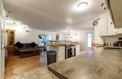 Old Seward - Oceanview House | Southside Serenity: Alaskan VRBO Hideaway with a Hot Tub!