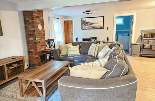 Southwest Harbor House | Southwest Harbor Sleeps 17