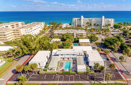 Deerfield Beach Apartment | Spacious 1BR #107 | Sleeps 4 | Beach Walk