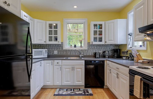Town Hill House | Spacious 2 BR House in Bar Harbor! [Horizon Pines]