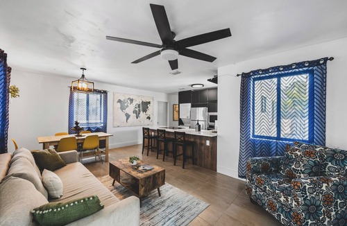 Royal Poinciana Apartment | Spacious 3-bedroom 2-bath centrally located close to Hollywood Downtown & Beach