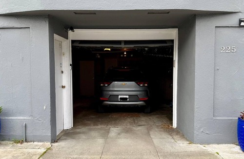 Richmond District Apartment | Spacious 3BR Family Flat + Private Garage near Presidio & Beach
