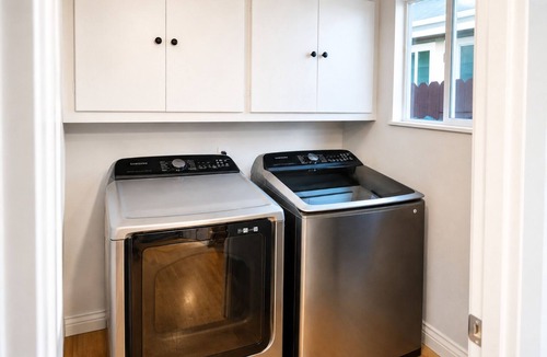 Ashland House | Spacious 3BR w/Large Backyard | Near SF & OAK