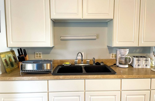 Russells Point House | Spacious 4-bedroom Waterfront house in beautiful Russells Point with WiFi!