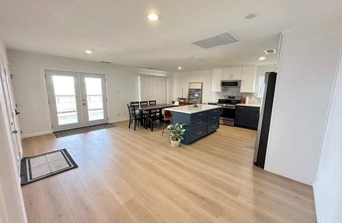 Bethel Island House | Spacious 4-bedroom Waterfront house with WiFi AC in charming Bethel Island