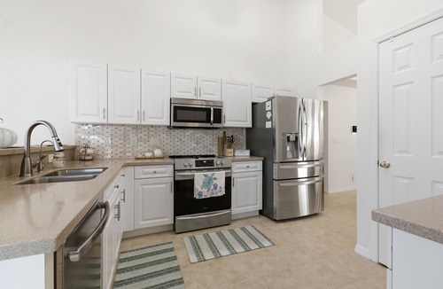 Burnt Store House | Spacious 4-bedroom house in charming Cape Coral Heated Pool & Fishing Dock kayak