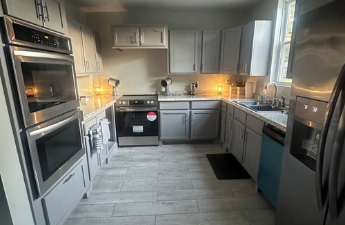 Corinth House | Spacious 4-bedroom house in quaint Corinth with ductless AC/heat in each room.