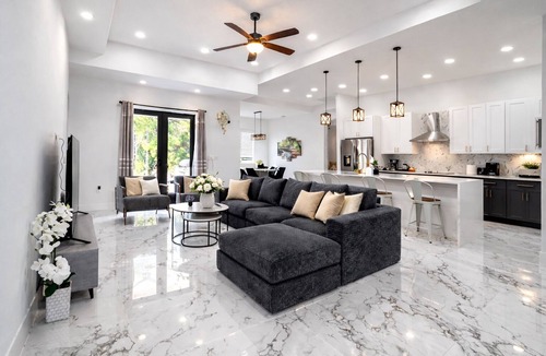 Harris House | Spacious 4BR Modern Home Near Fort Myers Sleeps 10