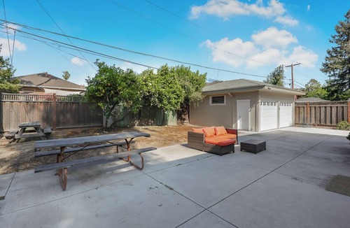 San Jose House | Spacious 5BR! Charming 5b/3b house in Downtown San Jose w/AC, Wifi, freeparkings