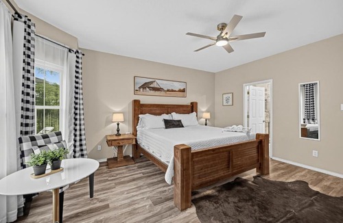 Cibolo House | Spacious 5BR *River Float *Pool *Fire Pit *