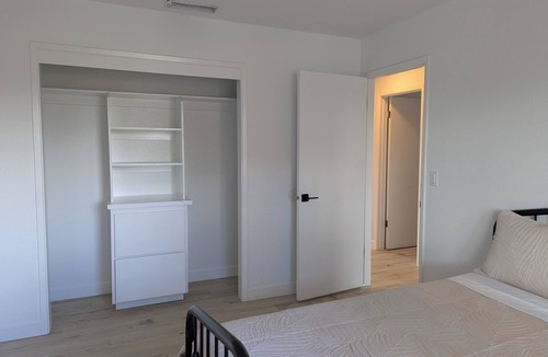 Clovis House | Spacious 6-bedroom house in marvelous Clovis with WiFi, AC
