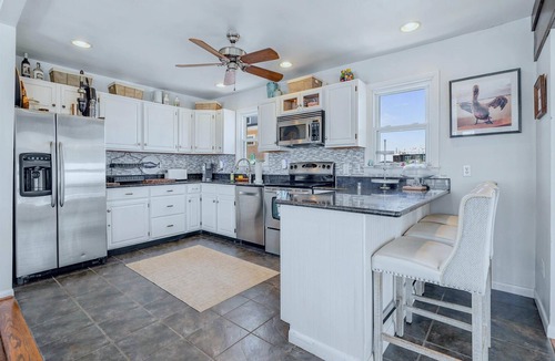 Dewey Beach House | Spacious Beach Retreat, Walk to Dewey Beach, Sleeps 14, Pet Friendly